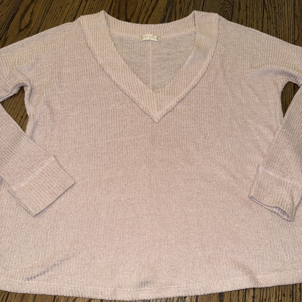 Altar'd‎ State Women's M Blush Pale Pink V-Neck Long Sleeve Pullover Sweater